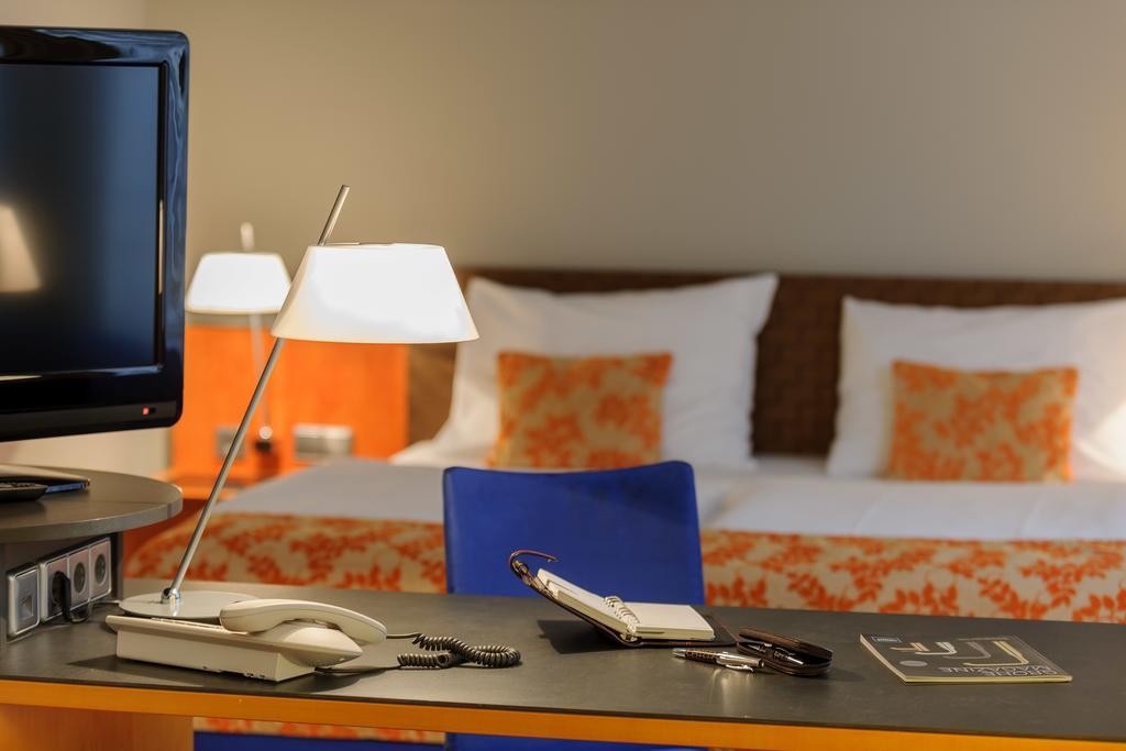 Mercure & Residenz Checkpoint Charlie Отель Берлин