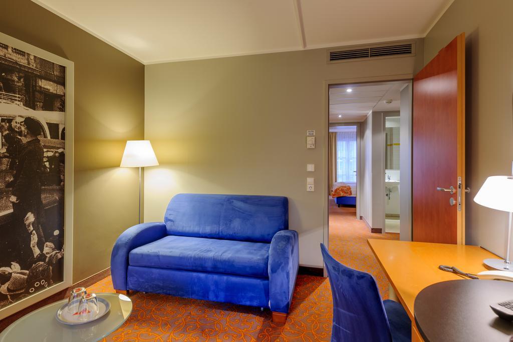Отель Mercure & Residenz Checkpoint Charlie